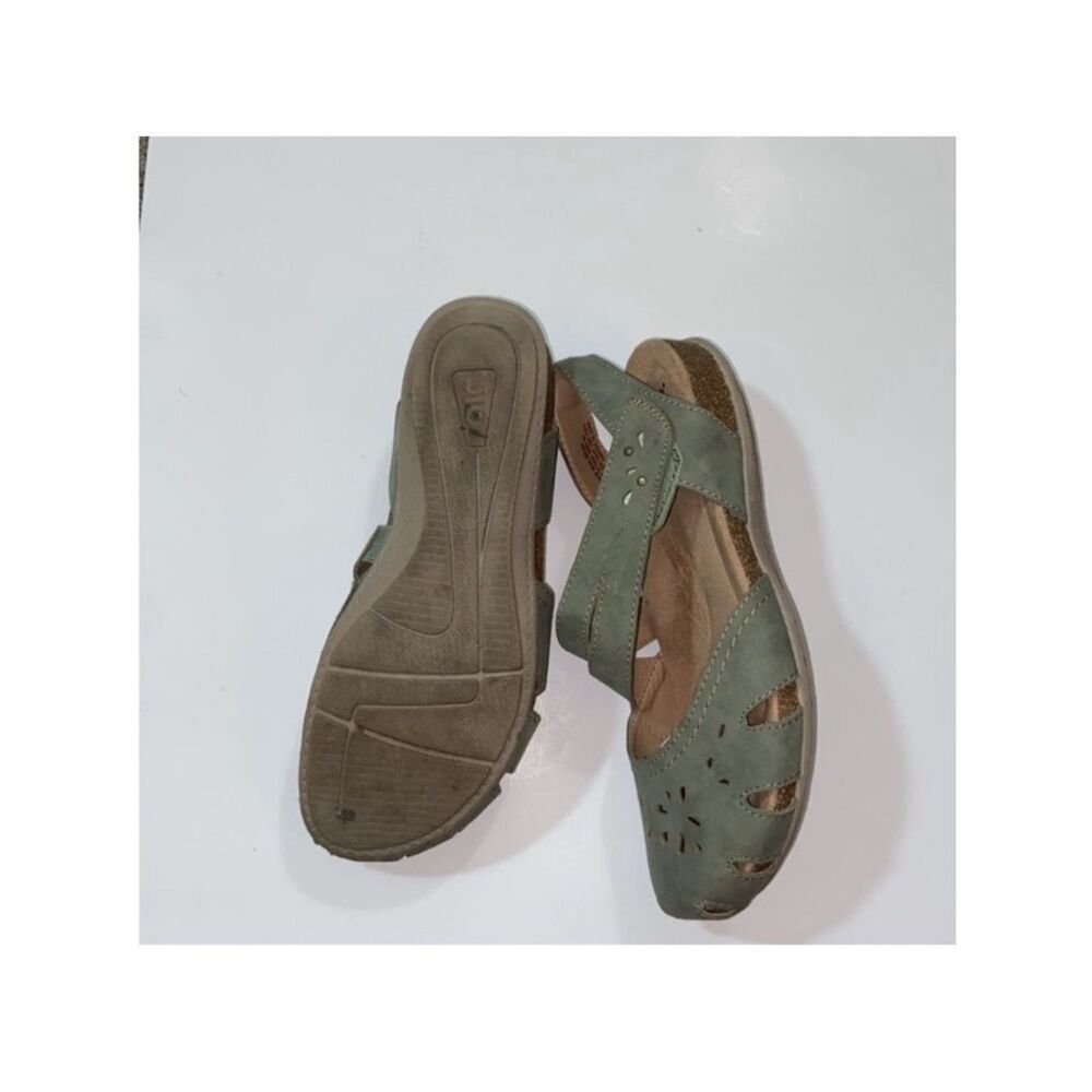Earth Origins Bosk Brenda Sandals Mary Jane Olive Green Cutout Slingback Size 8W